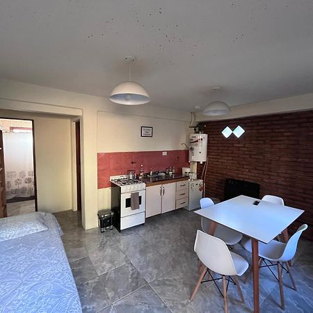 Departamentos Centro El Calafateアパートメント エクステリア 写真