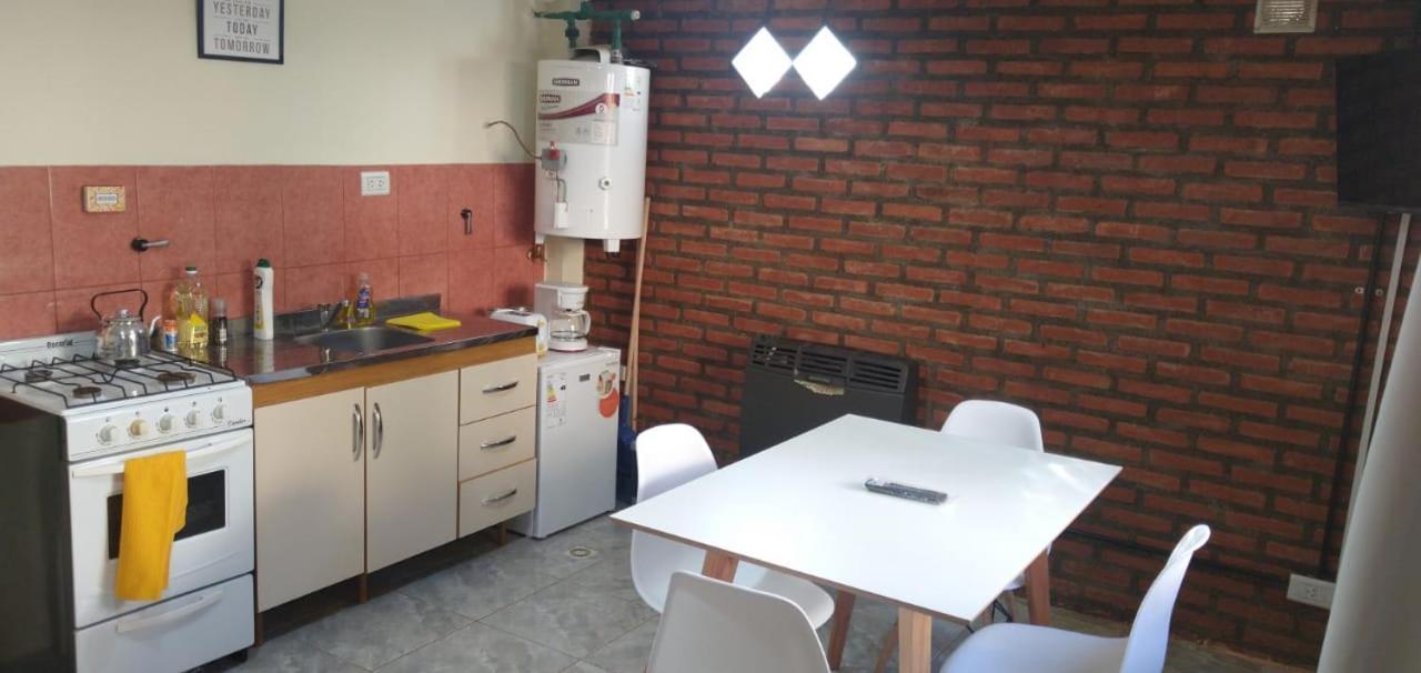 Departamentos Centro El Calafateアパートメント エクステリア 写真