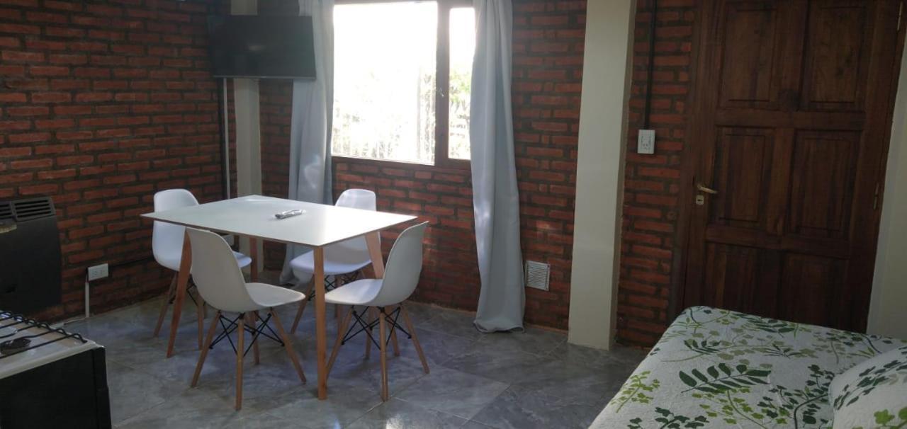 Departamentos Centro El Calafateアパートメント エクステリア 写真