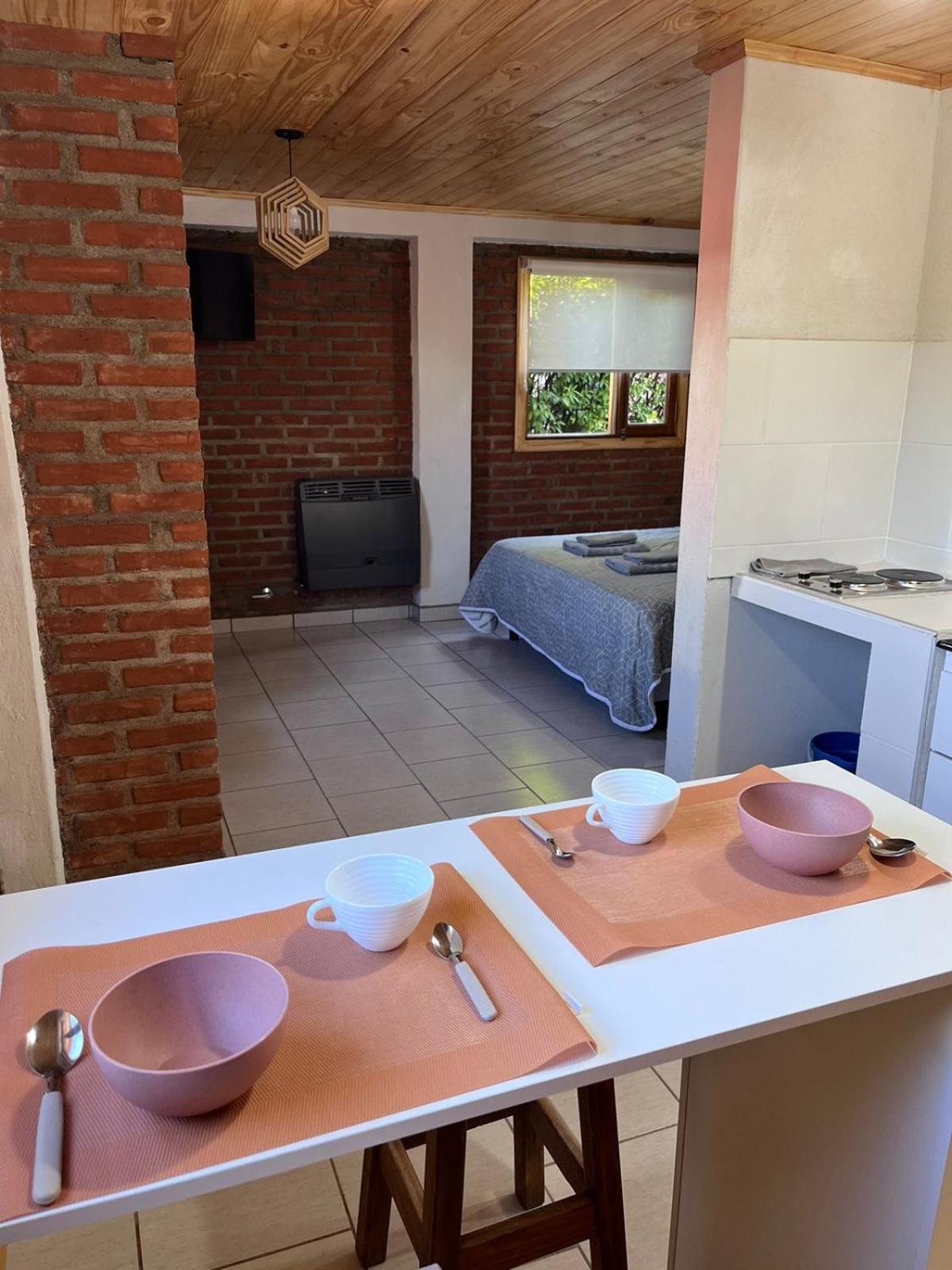 Departamentos Centro El Calafateアパートメント エクステリア 写真