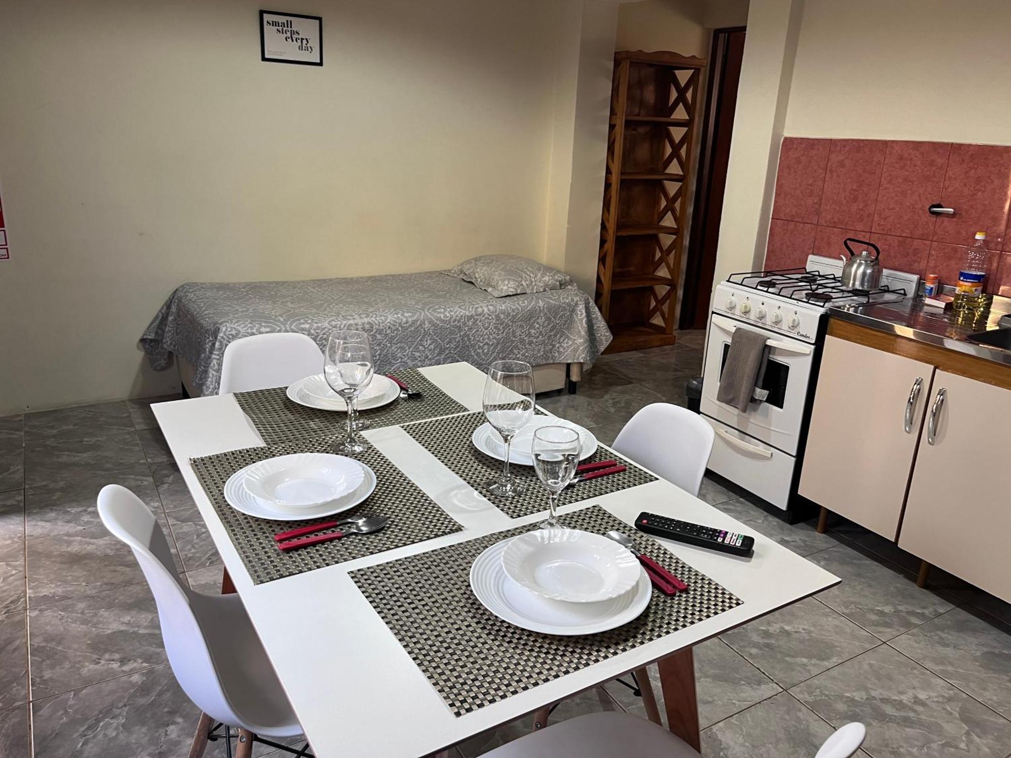 Departamentos Centro El Calafateアパートメント エクステリア 写真