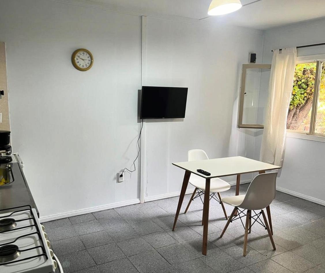 Departamentos Centro El Calafateアパートメント エクステリア 写真
